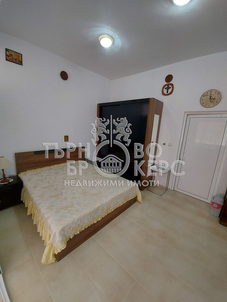 Двустаен апартамент  във  Велико Търново за 250  лв - Отдава под наем