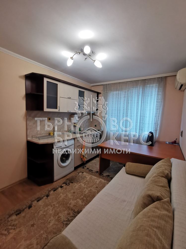 Двустаен апартамент  във  Велико Търново за 300  лв - Реновирана